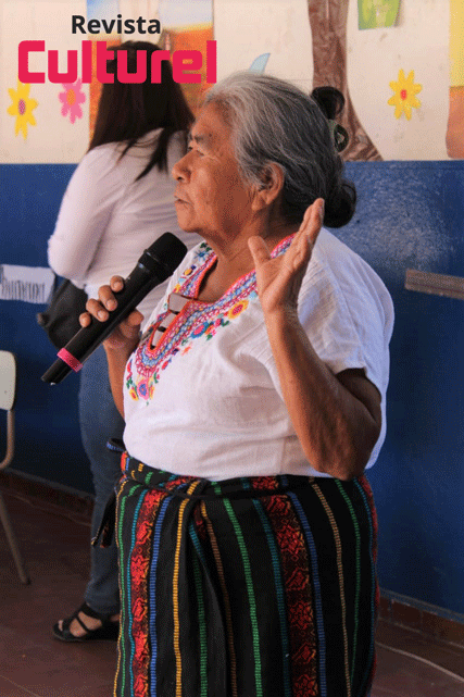 Estudiantes y nahuablantes celebran Día Nacional de la Lengua Náhuat en Panchimalco.